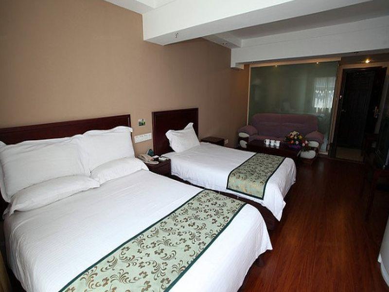 Greentree Inn Henan Luoyang Wangcheng Square Business Hotel Dış mekan fotoğraf