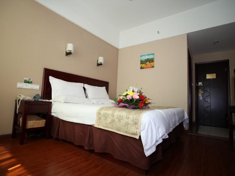 Greentree Inn Henan Luoyang Wangcheng Square Business Hotel Dış mekan fotoğraf