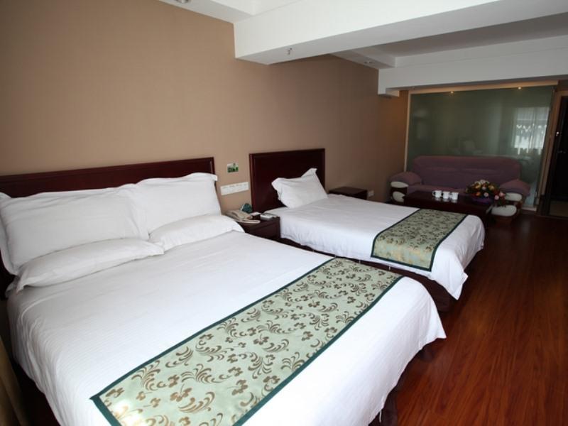Greentree Inn Henan Luoyang Wangcheng Square Business Hotel Dış mekan fotoğraf